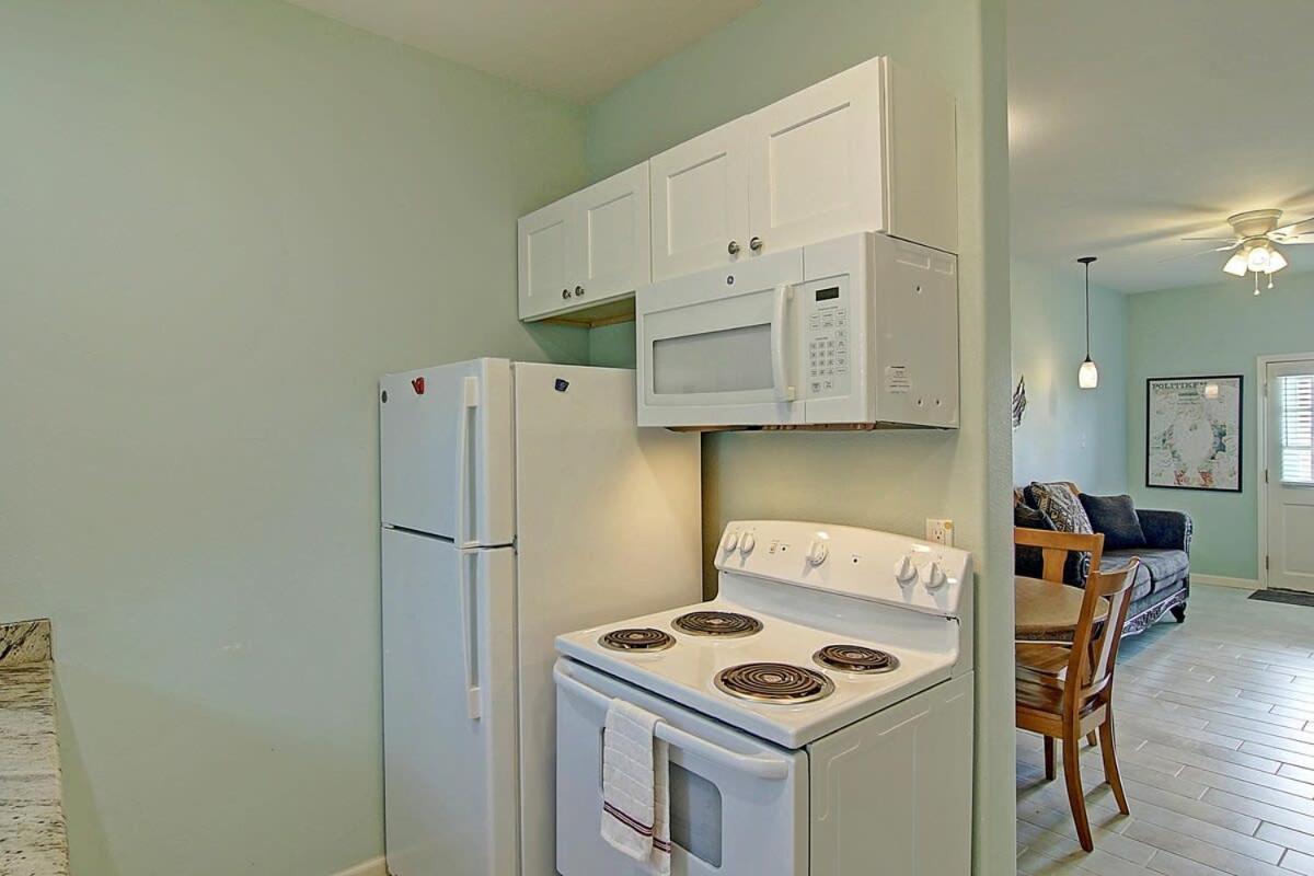 Captain Quarter'S 1 Bedrm Unit At Sea Isle Village Port Aransas Esterno foto