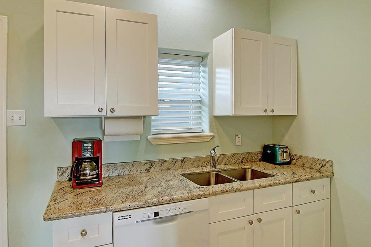 Captain Quarter'S 1 Bedrm Unit At Sea Isle Village Port Aransas Esterno foto